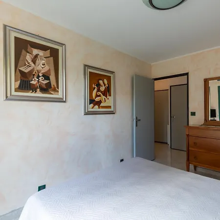 Maison Bruno Apartman *